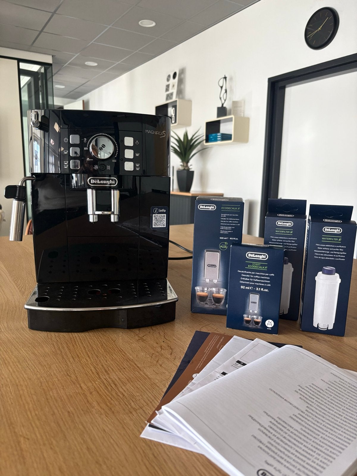 De'Longhi Magnifica S volautomatische espressomachine, Ophalen, Afneembaar waterreservoir, Espresso apparaat, Koffiebonen