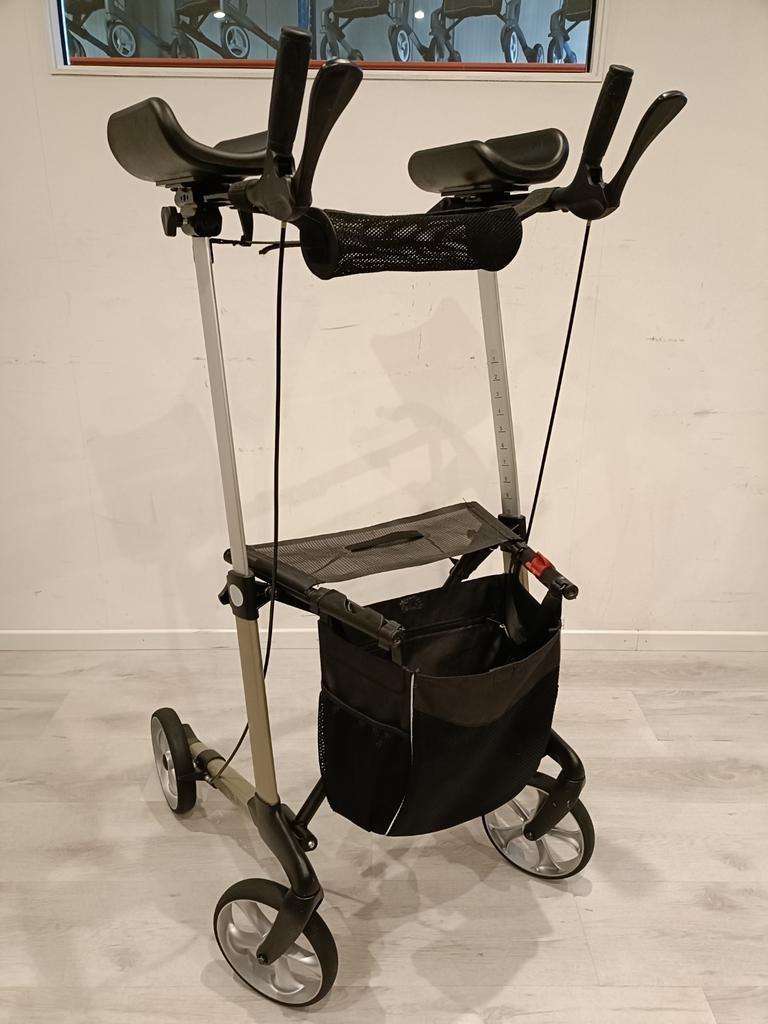 Rehasense Navigator Large armschalen rollator + Servicebeurt, Gebruikt, -, -, Ophalen of Verzenden