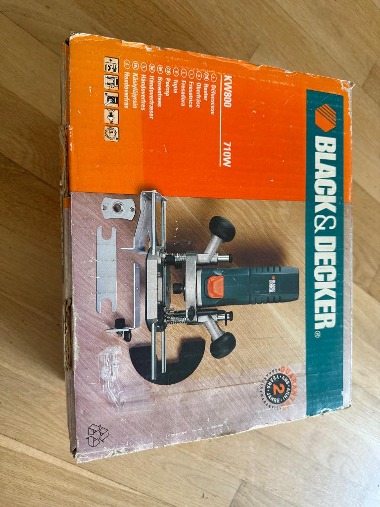 Bovenfrees MOET WEG, Ophalen, Gebruikt, Black & Decker, Bovenfrees