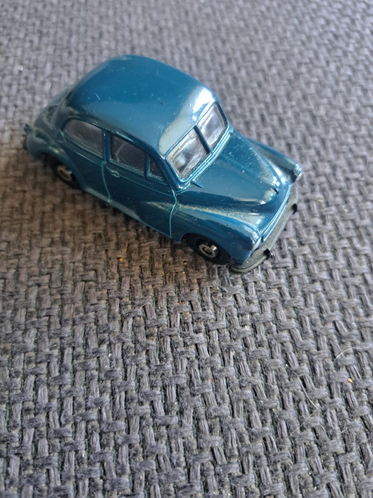 Corgi model morris minor, Hobby en Vrije tijd, Modelauto's | Overige schalen, Corgi, Gebruikt, Auto, Ophalen of Verzenden
