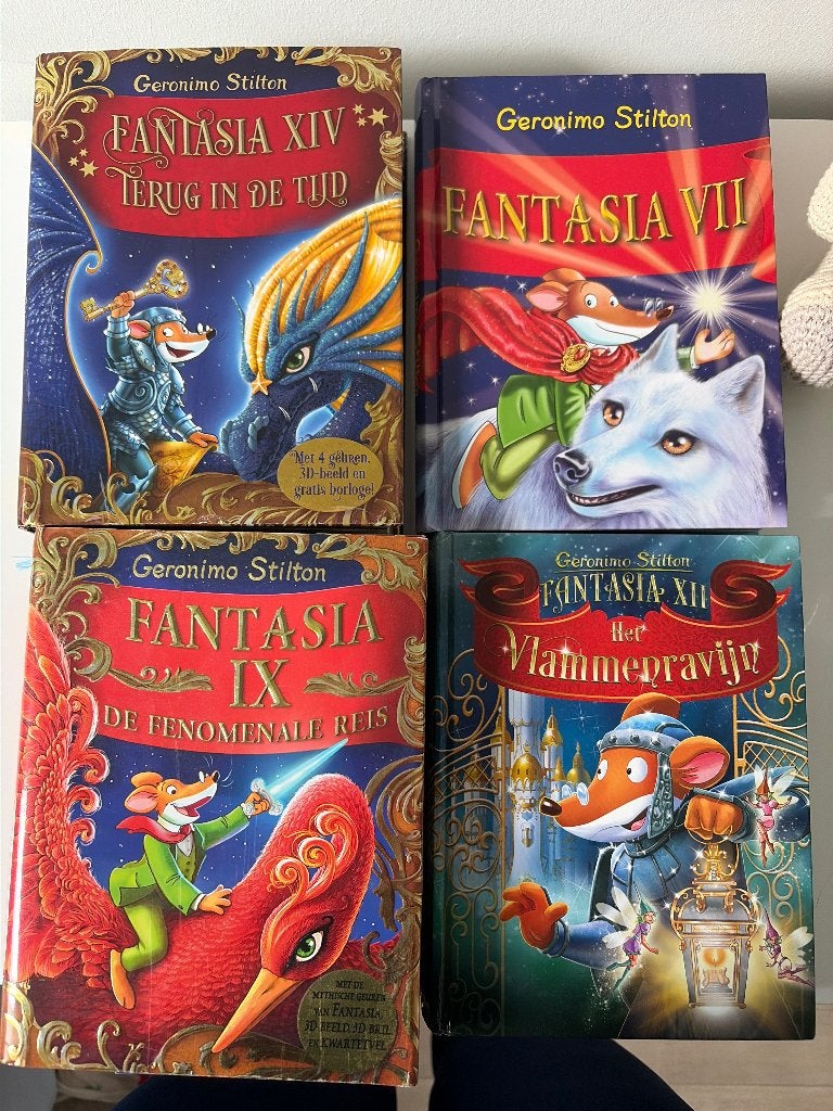 4 Fantasia boeken, Ophalen of Verzenden, Zo goed als nieuw, Geronimo Stilton, Fictie algemeen