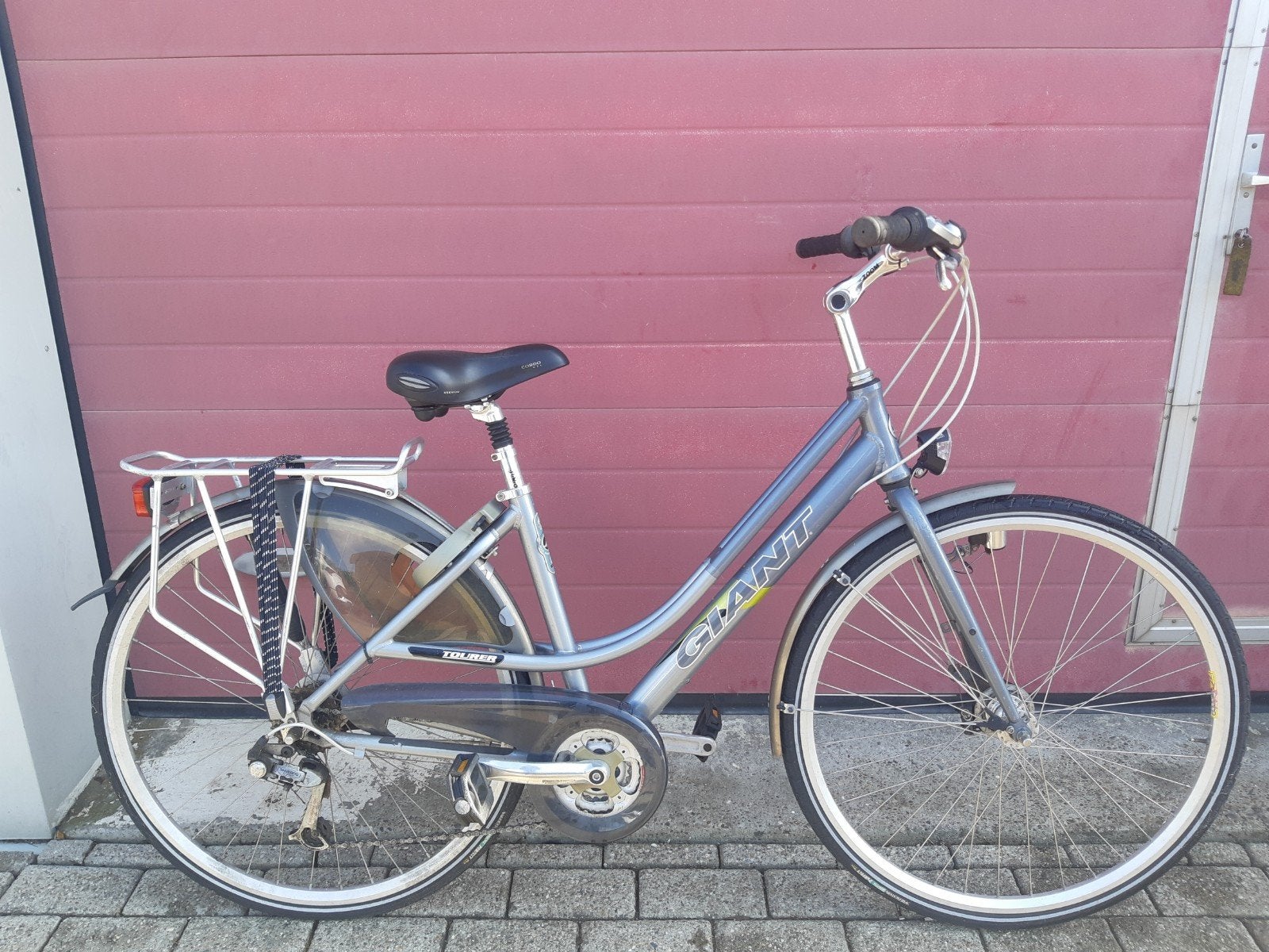 PRACHTIGE MOOIE VERZORGDE GIANT DAMES FIETS 149.95 EURO, Fietsen en Brommers, Ophalen, Zo goed als nieuw, Giant