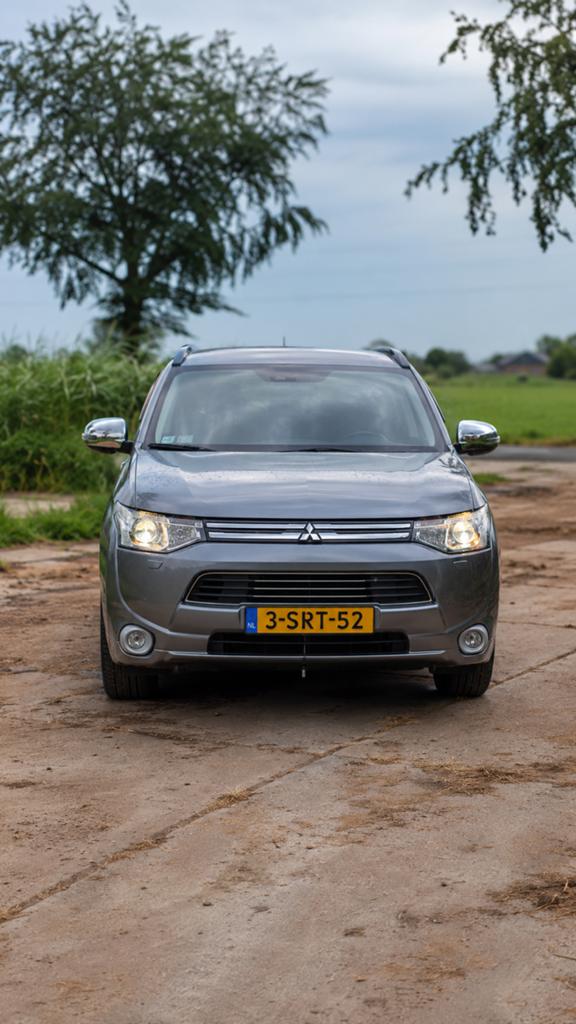 Mitsubishi Outlander PHEV | 4WD | ACC | Trekhaak | APK 2027, Ophalen, Gebruikt, Mitsubishi