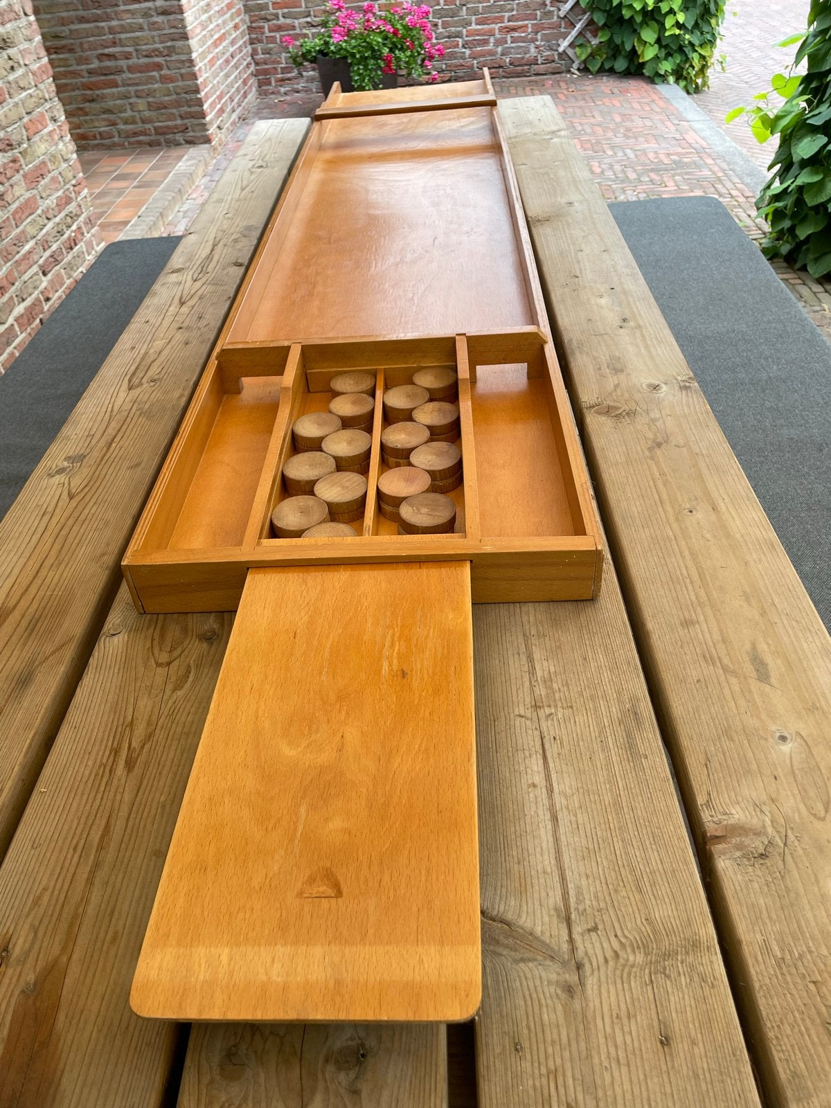 Vintage houten sjoelbak met sjoelschijven, Een of twee spelers, Ophalen, Gebruikt