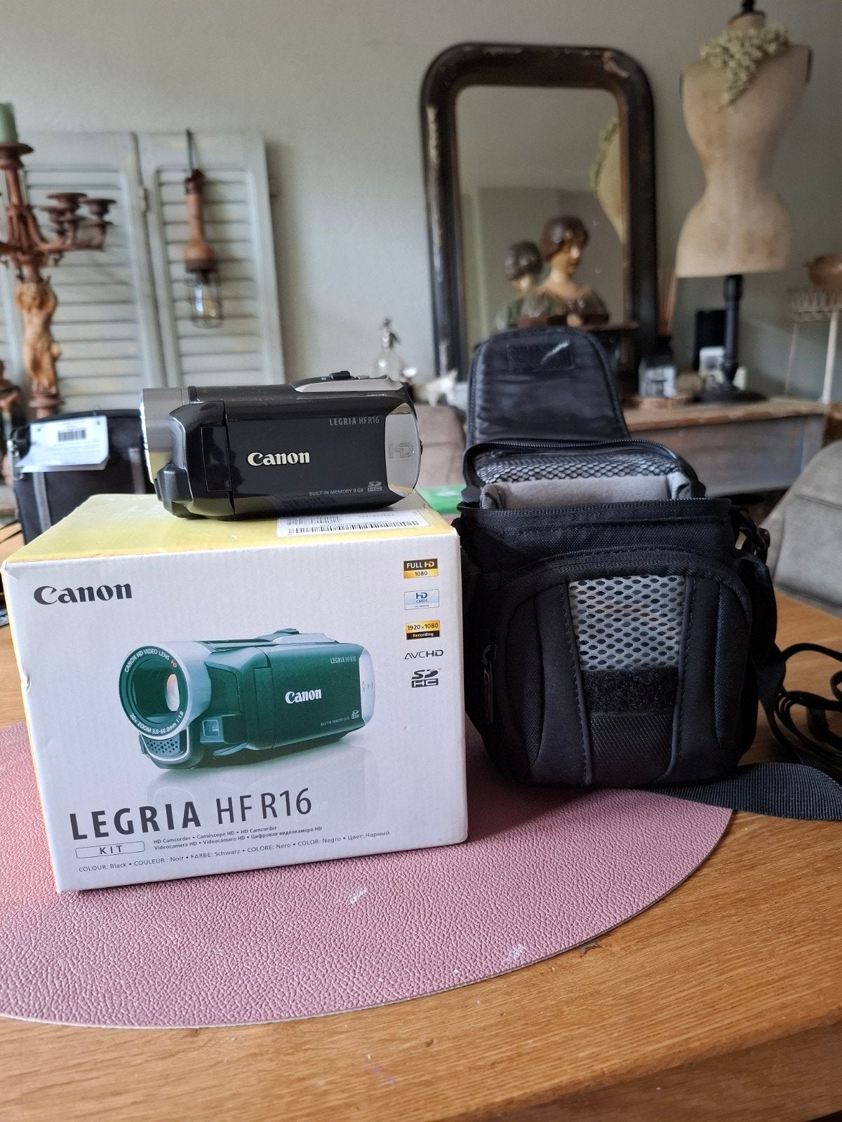canon Legria HF R16, Ophalen, Canon, Zo goed als nieuw, 8 tot 20x