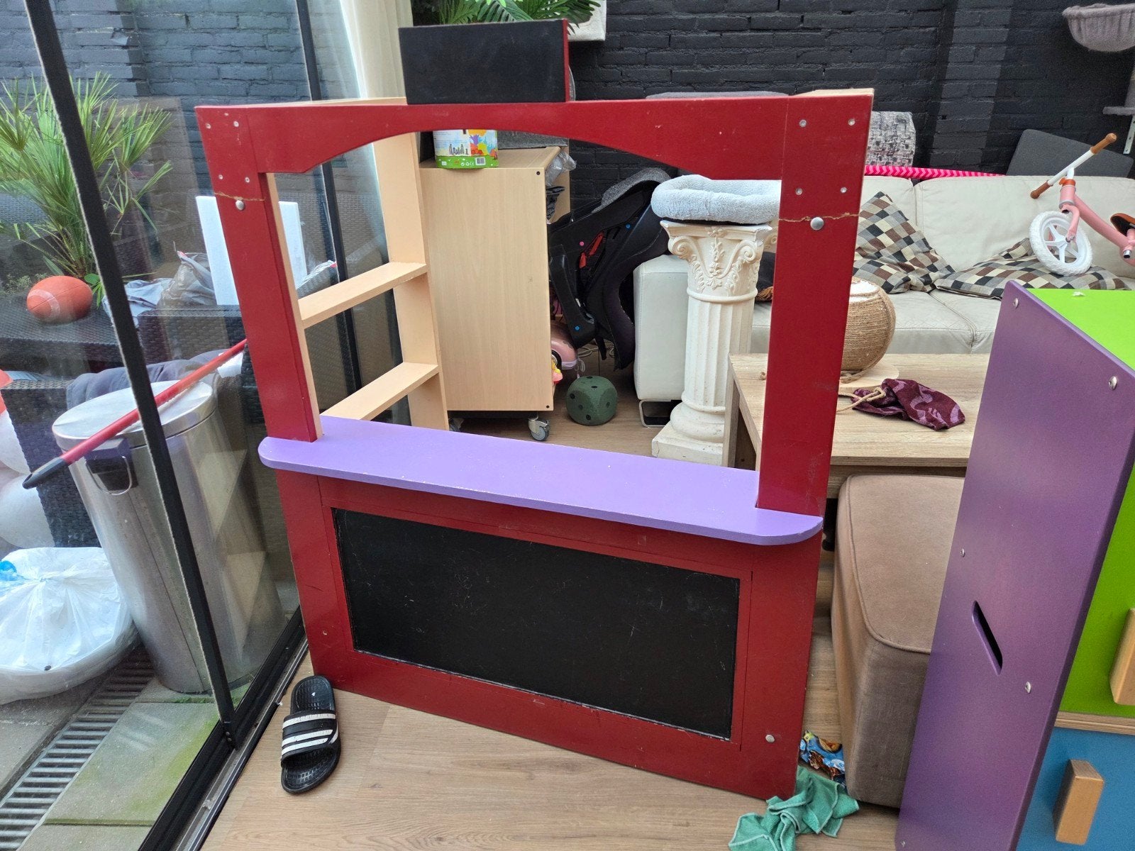 Houten marktkraam / poppenkast met krijtbord, Ophalen