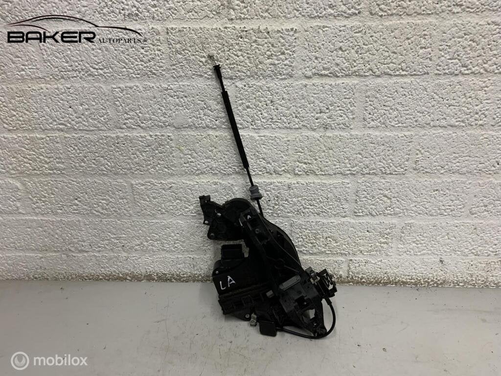 Portiervergrendelingsmotor linksachter Volvo V50 ('04-'12), Gebruikt, Ophalen of Verzenden, Volvo, Volvo