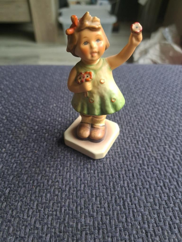Goebel hummel west germany beeld, Ophalen of Verzenden, Zo goed als nieuw, Hummel