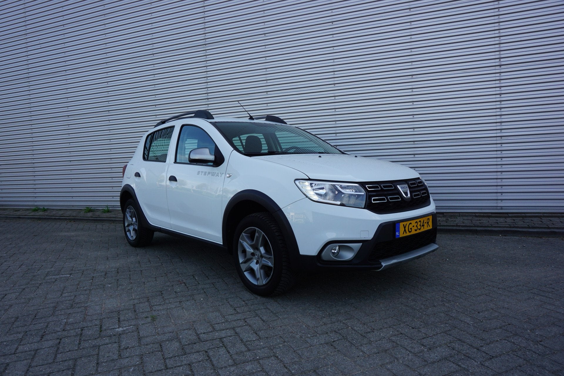 Dacia Sandero 0.9 TCe SL Stepway AUTOMAAT - 1e Eigenaar / Ai, Auto's, 898 cc, Euro 6, Wit, Origineel Nederlands