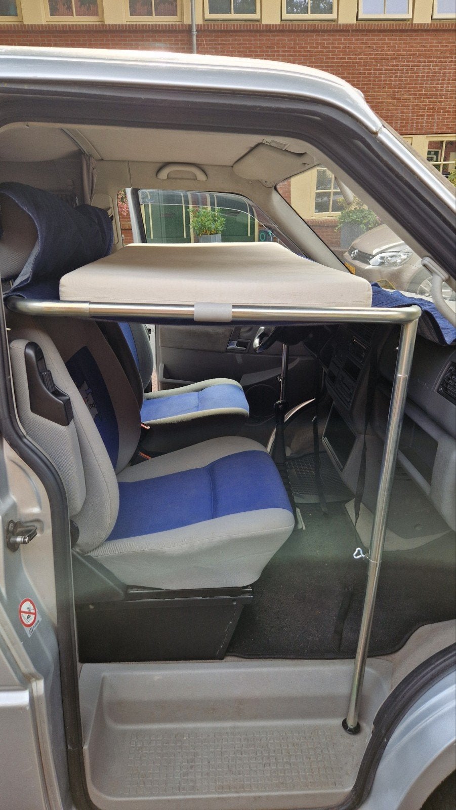 Kinderbedje/Slaapplek voorin VW T4 camper - Lila-bus-shop, Ophalen, Gebruikt