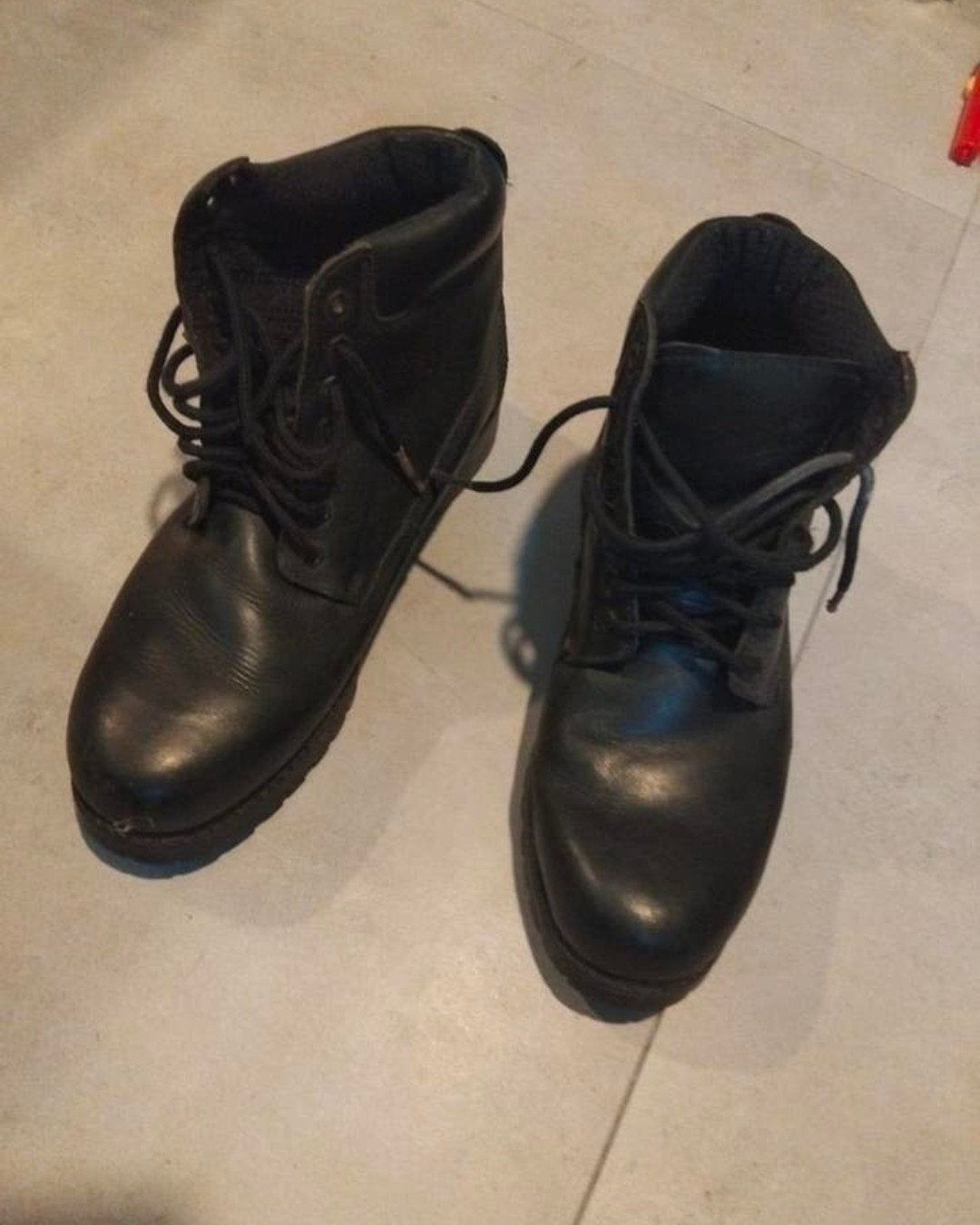 Leren schoenen dolcis thinsulate hoge schoen leer maat 46

P, Ophalen of Verzenden