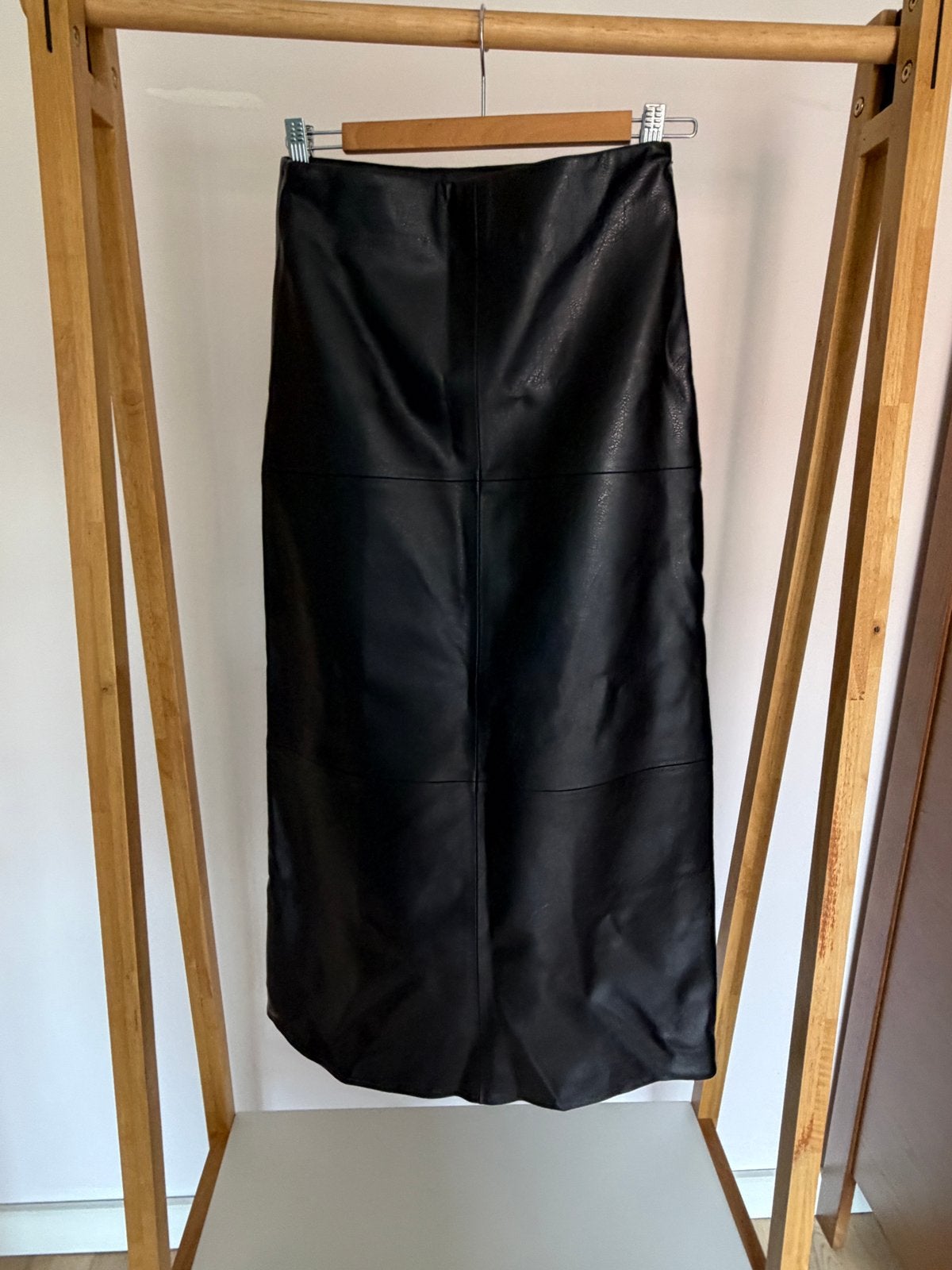 Black Faux zara Leather Midi Skirt, Kleding | Dames, Rokken, Ophalen, Zo goed als nieuw, Zwart, Onder de knie