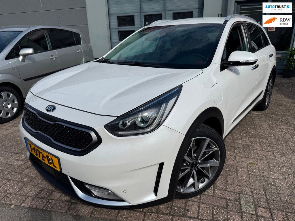 Kia Niro 1.6 GDi HYBRID EXECUTIVE LINE ACC-LANE ASSIST JBL L, Auto's, Kia, 8 kWh, 77 km/l, Gebruikt, Wit