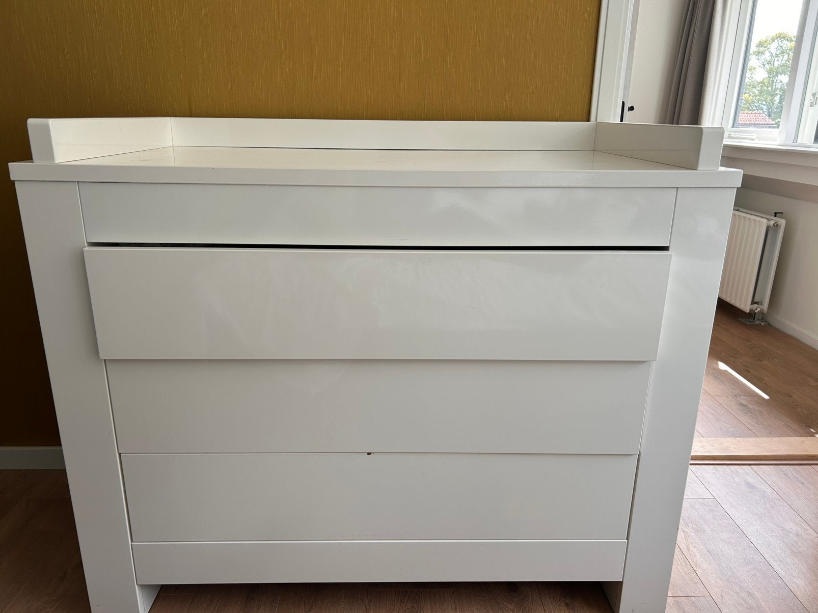 Gratis Commode, Kinderen en Baby's, Kinderkamer | Commodes en Kasten, Gebruikt, 90 tot 105 cm, 100 cm of meer, 50 tot 70 cm, Ophalen