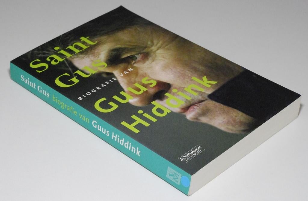 Saint Gus - Guus Hiddink (2006), Verzenden, Zo goed als nieuw, Sport