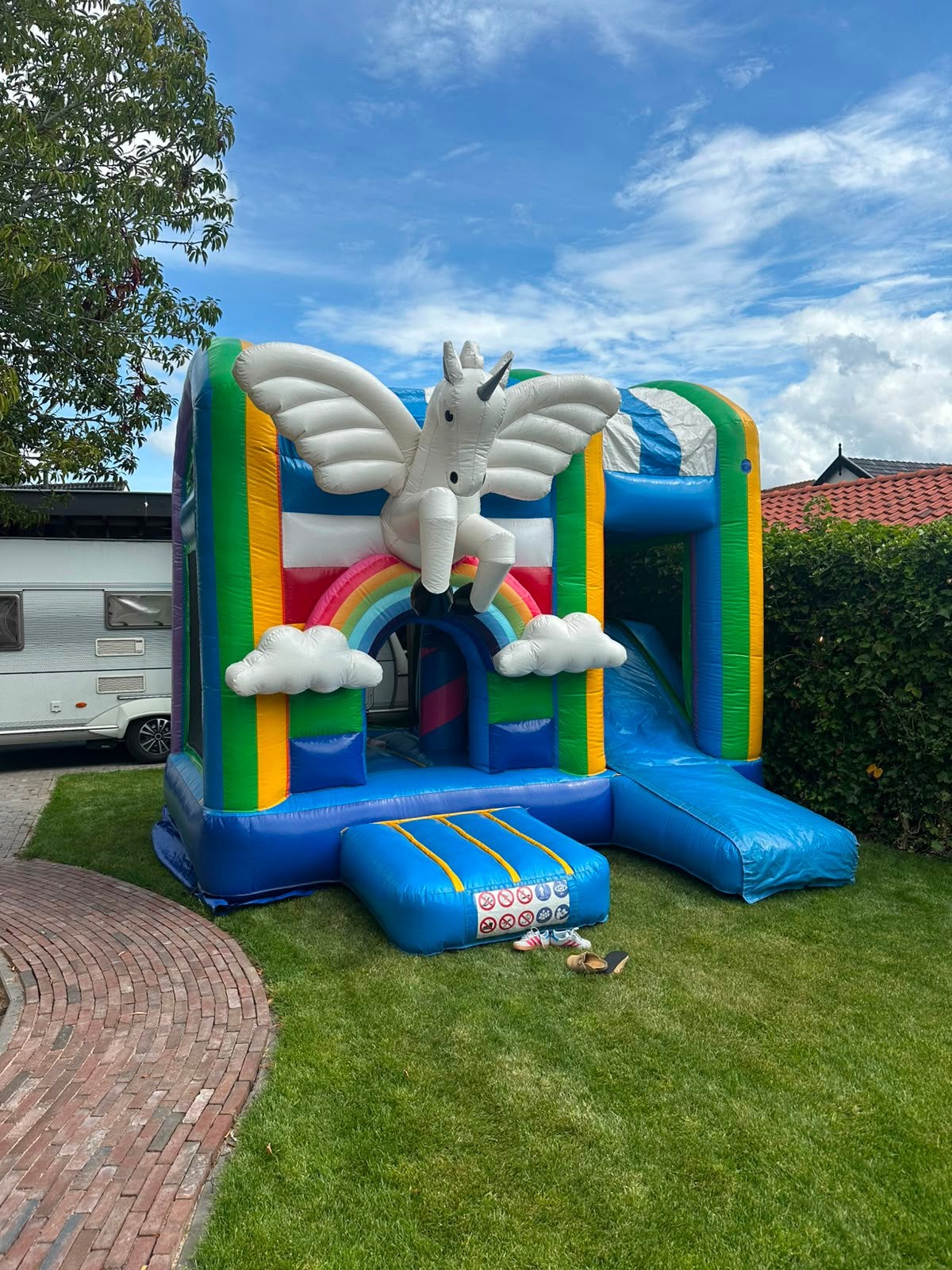 Te Koop: magisch unicorn springkussen met certificaat, Ophalen, Zo goed als nieuw