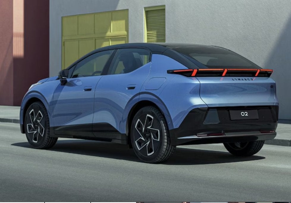 Lynk & Co 02 | CORE | Stoelverwarming | Achteruitrij camera, Auto's, Automaat, Zwart, Blauw, 1795 kg