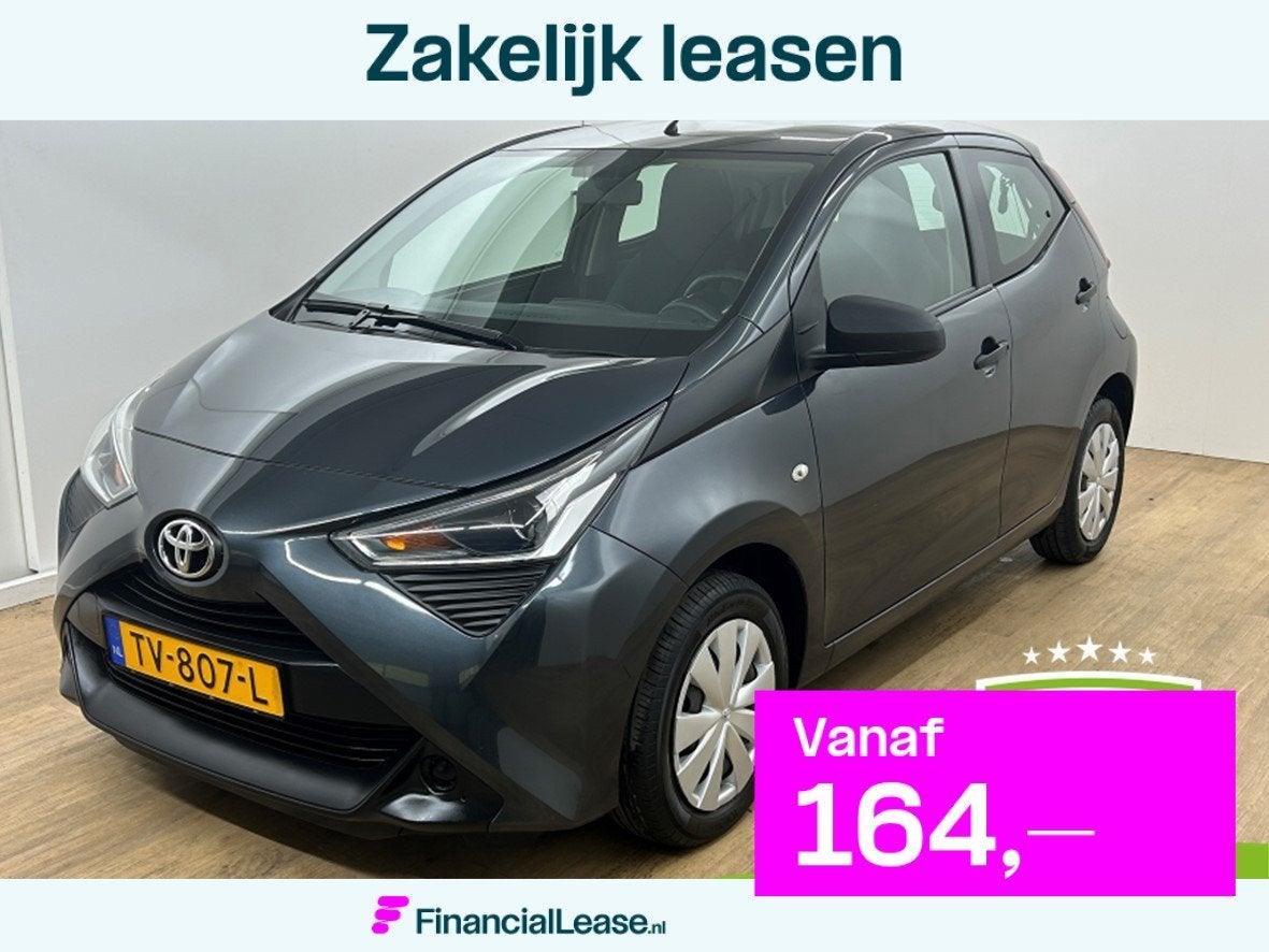 Toyota Aygo Occasion 1.0 VVT-i x-fun | Grijs | Tweedehands T, Voorwielaandrijving, Dealer onderhouden, Gebruikt, 4 stoelen