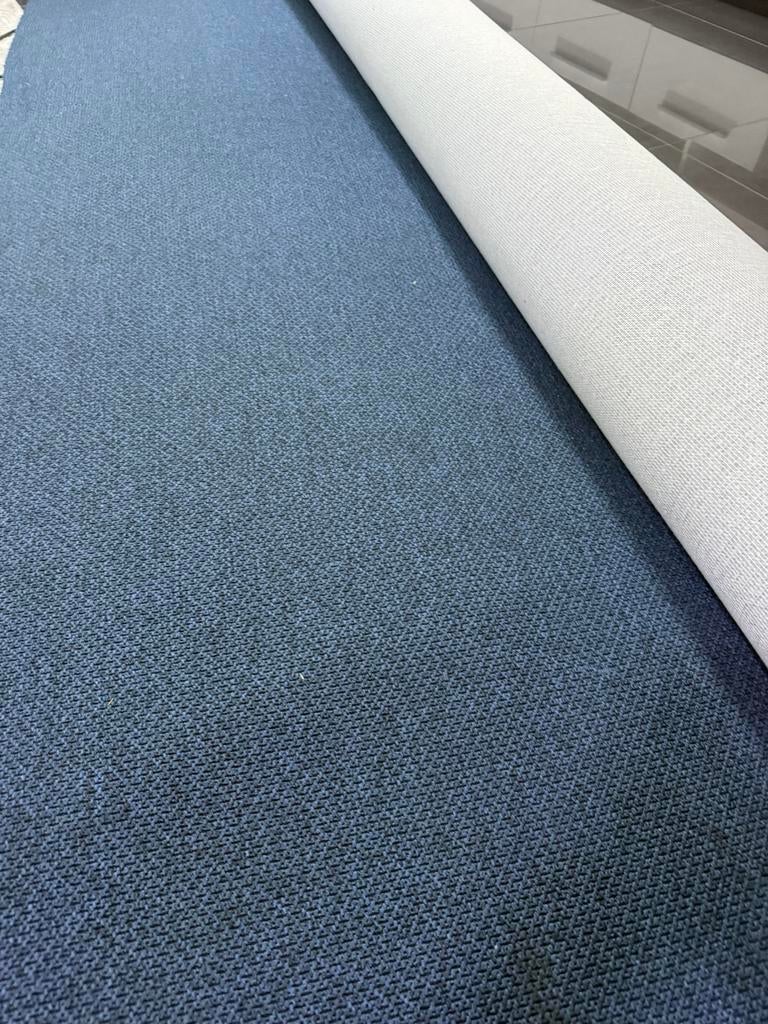 Tapijt Donkerblauw, Ophalen of Verzenden, Zo goed als nieuw, 250 cm tot 450 cm, Knikarmscherm