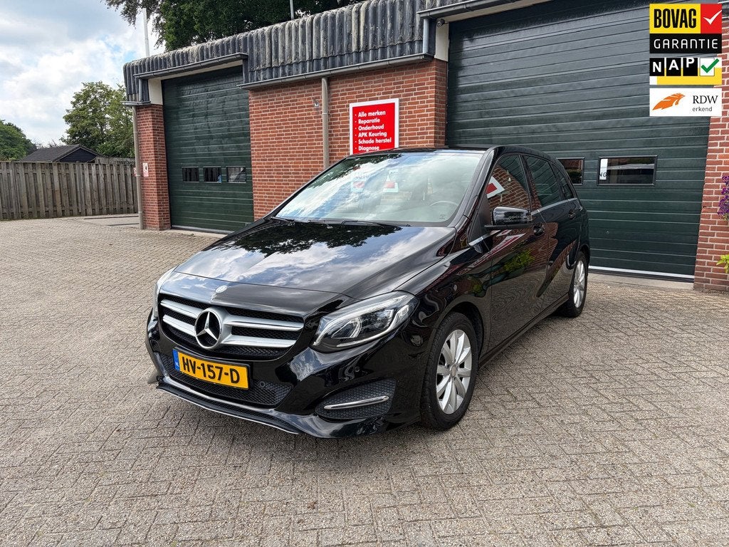 Mercedes-Benz B-klasse 180 Ambition Xenon Cruise Navi Trekha, Auto's, Mercedes-Benz, 1325 kg, 4 cilinders, Leder en Stof, 66 €/maand