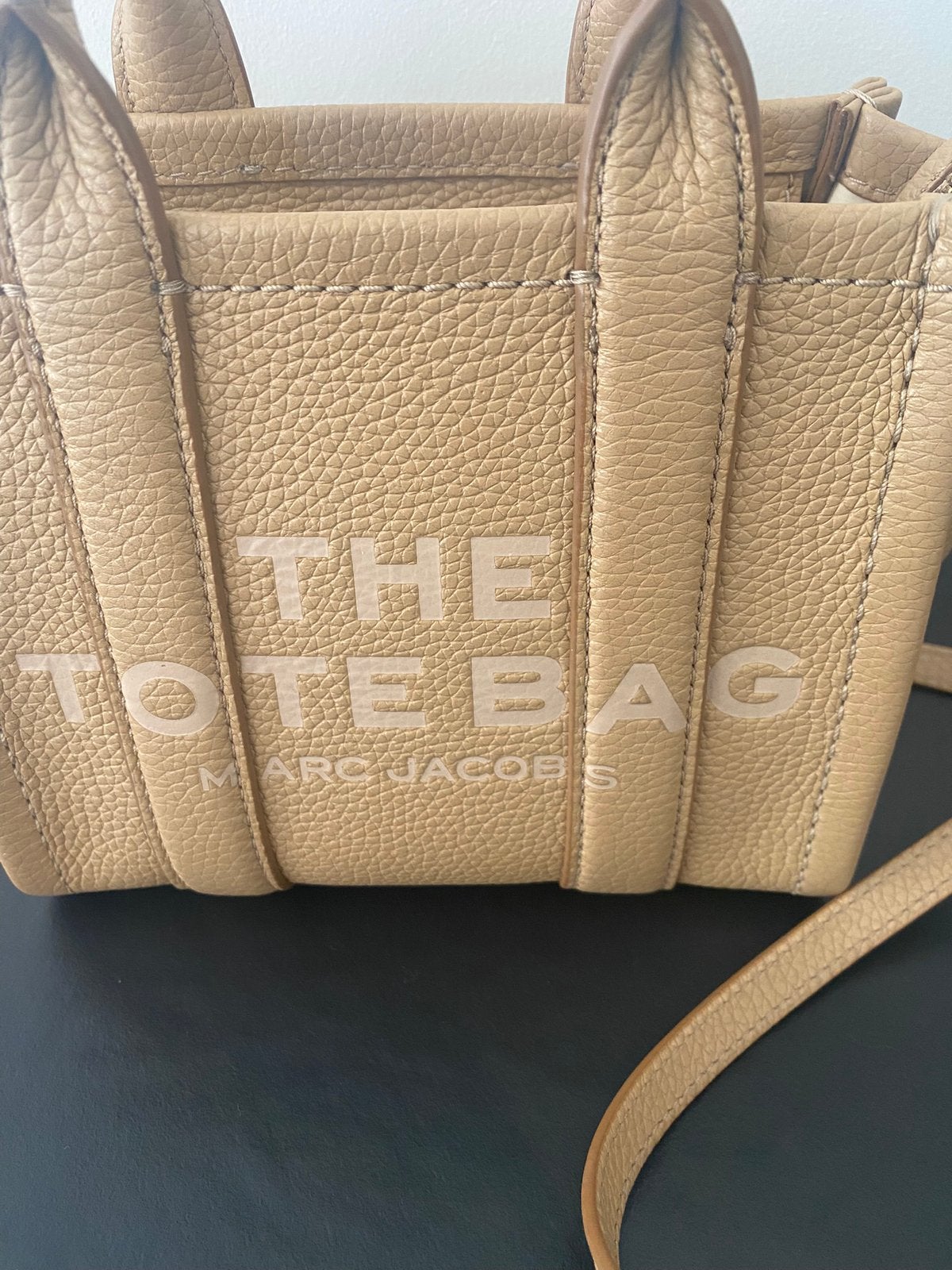 Te koop The Crossbody Tote bag Marc jacobs, Ophalen of Verzenden, Zo goed als nieuw, Handtas