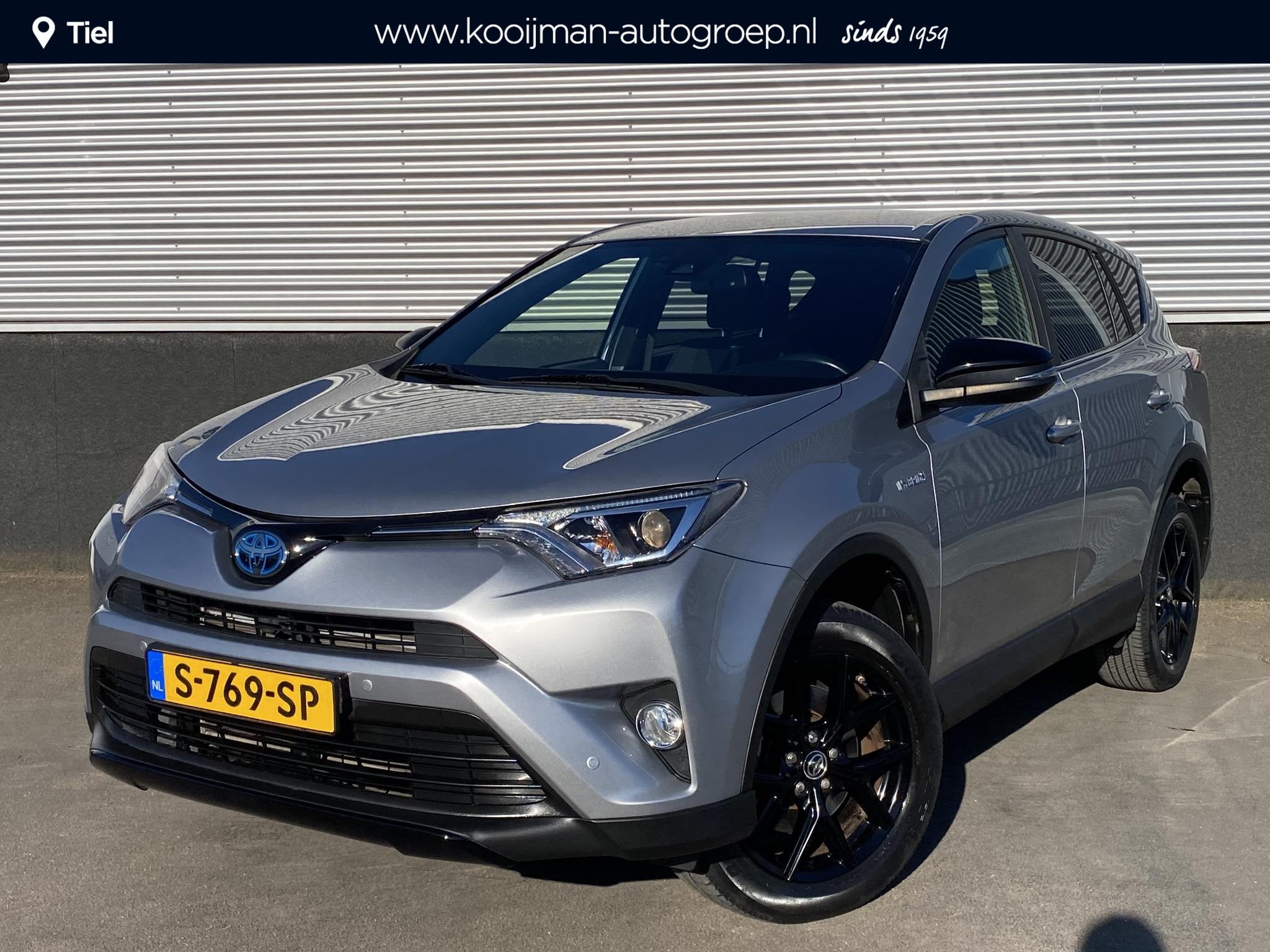 Toyota RAV4 2.5 Hybrid Black Edition Parkeersensoren v&a, ac