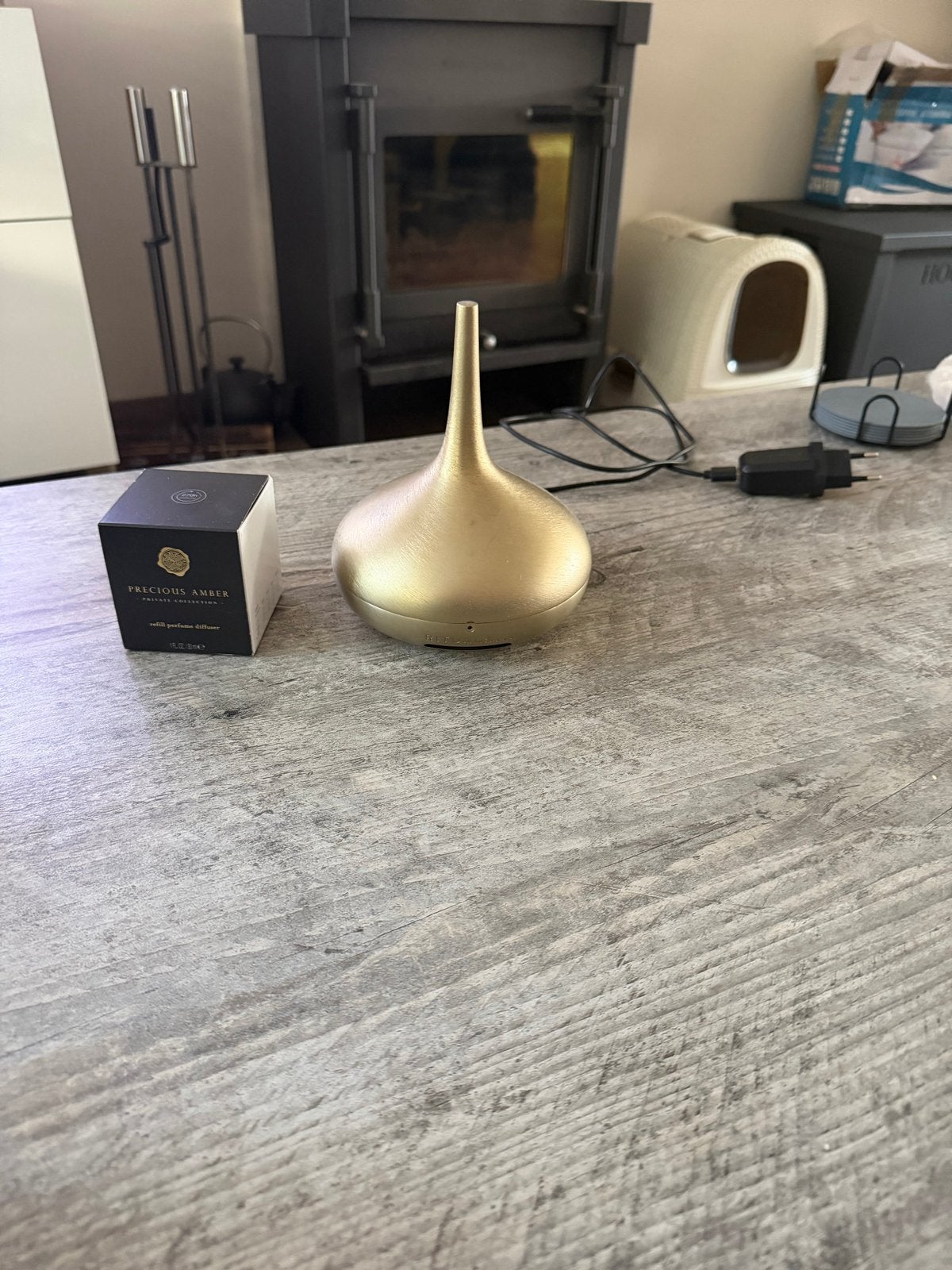 Rituals difuser plus nieuwe precious amber cartridge, Huis en Inrichting, Kunststof, Ophalen of Verzenden, Zo goed als nieuw, Goud