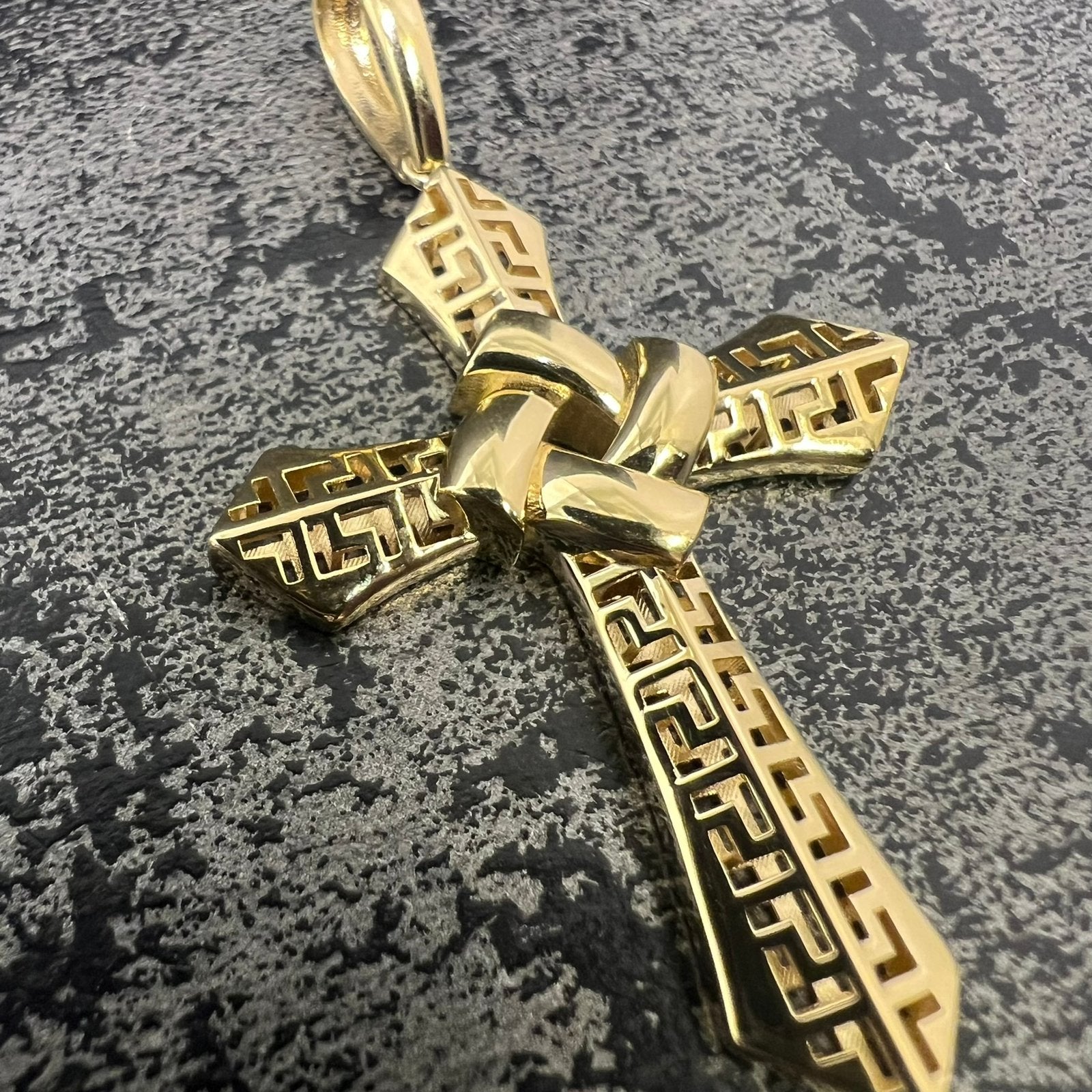 18k gouden kruis hanger versace model, Sieraden, Tassen en Uiterlijk, Kettinghangers, Ophalen of Verzenden, Nieuw, Goud, Kruis of Symbool