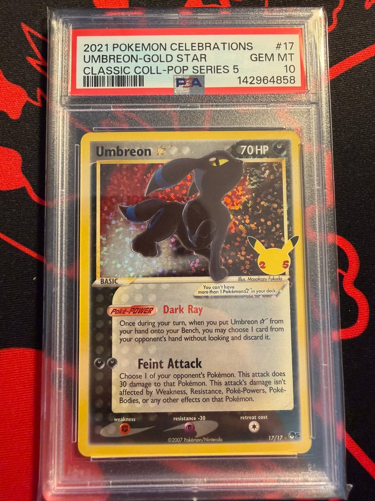 Umbreon goldstar celebrations psa10 minty, Hobby en Vrije tijd, Verzamelkaartspellen | Pokémon, Ophalen of Verzenden, Zo goed als nieuw