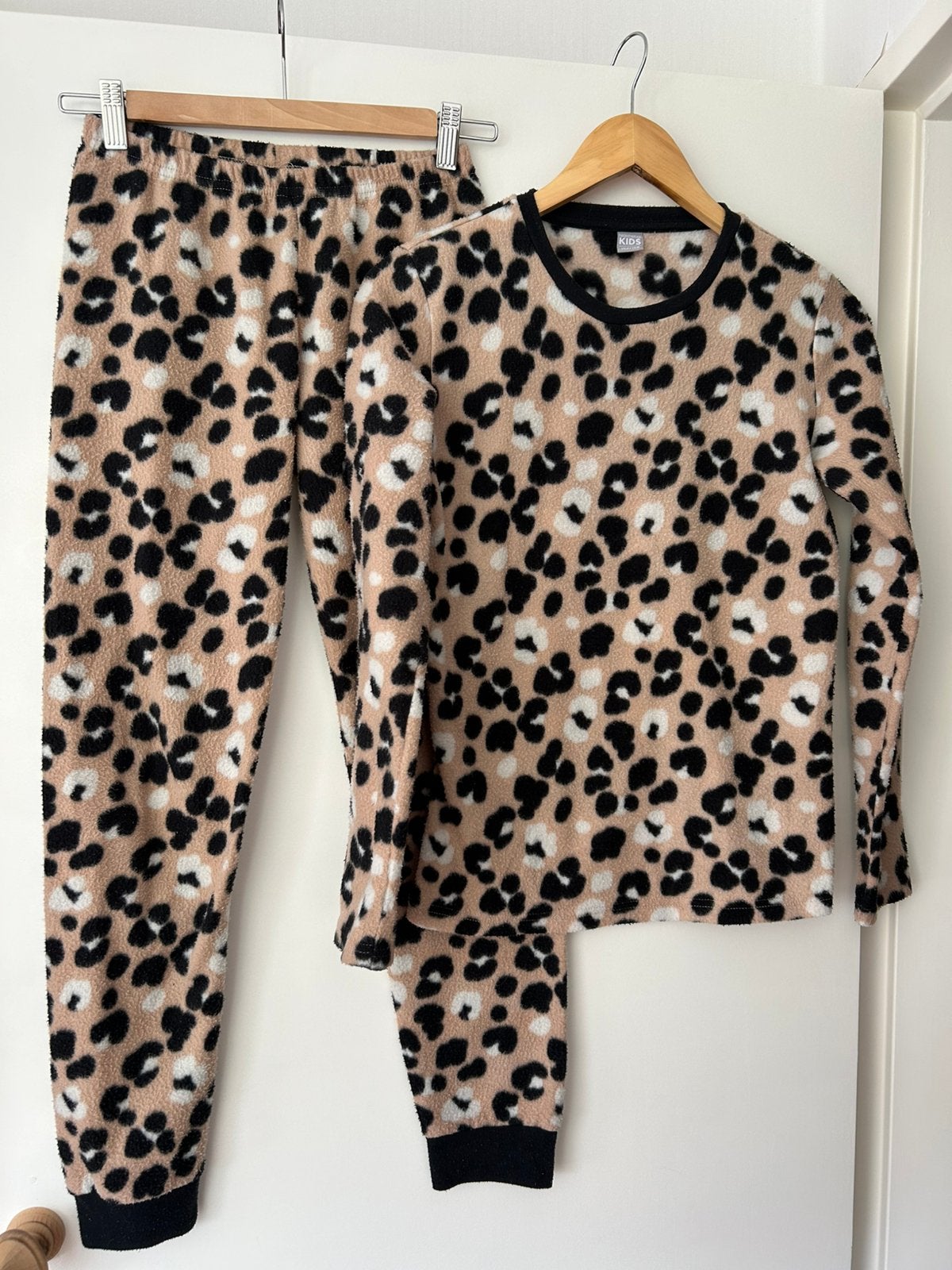 Pyjama, maat 152/158, Wibra, Ophalen of Verzenden, Zo goed als nieuw, Meisje, Nacht- of Onderkleding