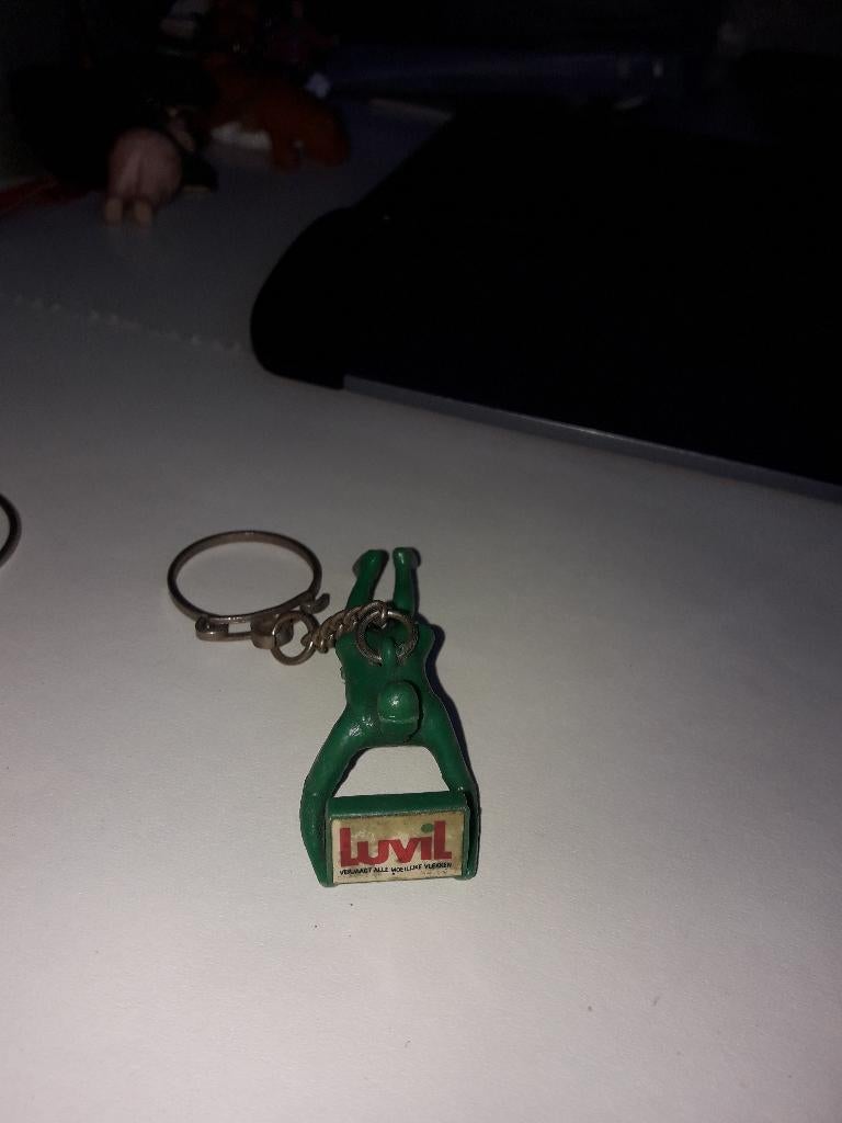 Luvil parachutist sleutelhanger (Z173-45), Verzamelen, Ophalen of Verzenden, Zo goed als nieuw