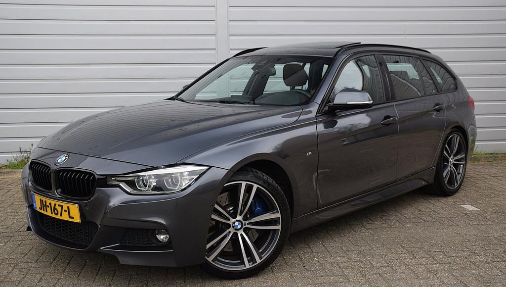 BMW 3-serie Touring 330i*M-Pakket*Pano*Head-up*Trekhaak*123D, Achterwielaandrijving, 4 cilinders, 252 pk, 1540 kg