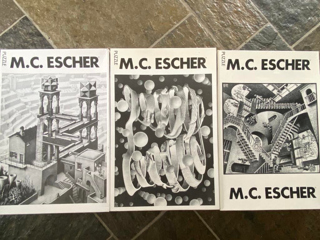 3 M.C. Escher Puzzels: Cascata, Stricia Infinita, Relativita, Ophalen of Verzenden, 500 t/m 1500 stukjes, Zo goed als nieuw, Legpuzzel