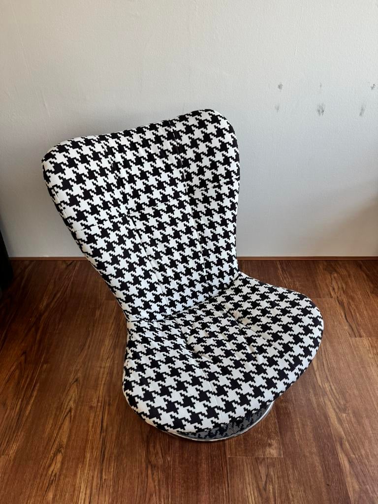 Lounge Chair Houndstooth Pattern, Ophalen of Verzenden, Zo goed als nieuw