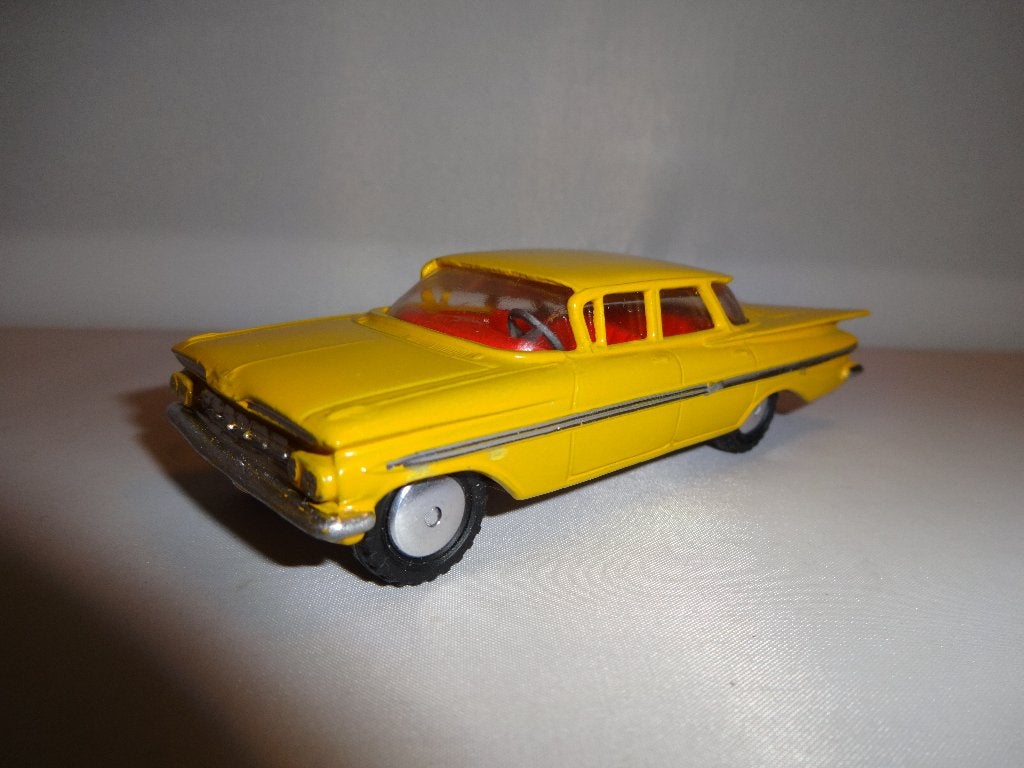 Chevrolet Impala licht bruin nr: 220 van CORGI 1:43, Ophalen of Verzenden, Gebruikt, Auto, Corgi