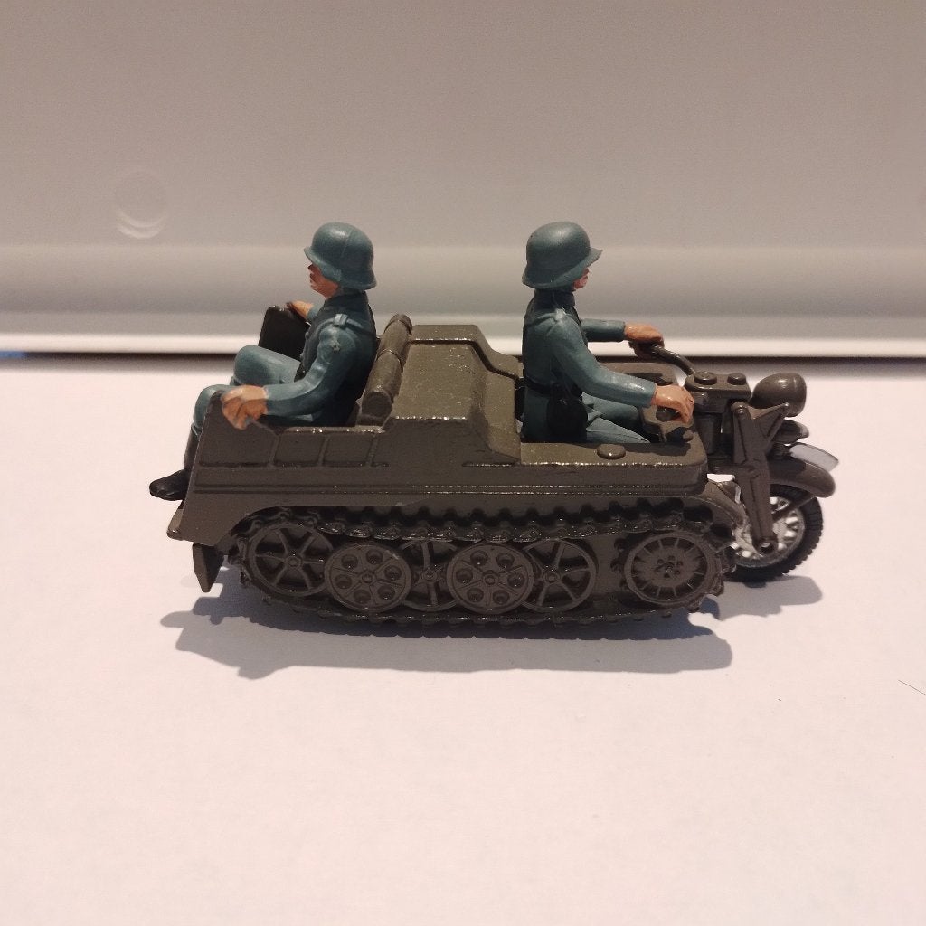 britains kettenrad, Hobby en Vrije tijd, Ophalen of Verzenden, Zo goed als nieuw, Tractor of Landbouw, Britains