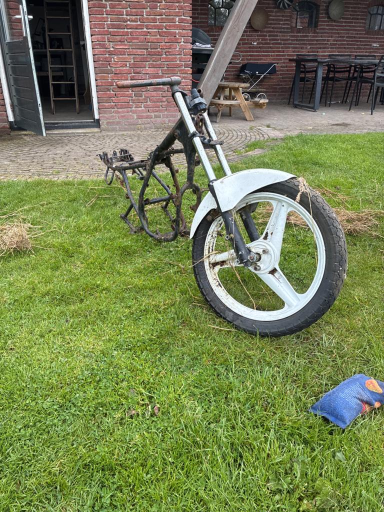 Honda NSR Frame AC08 uit '89 - Roestplekken, niet verrot, Ophalen, Gebruikt, Frame