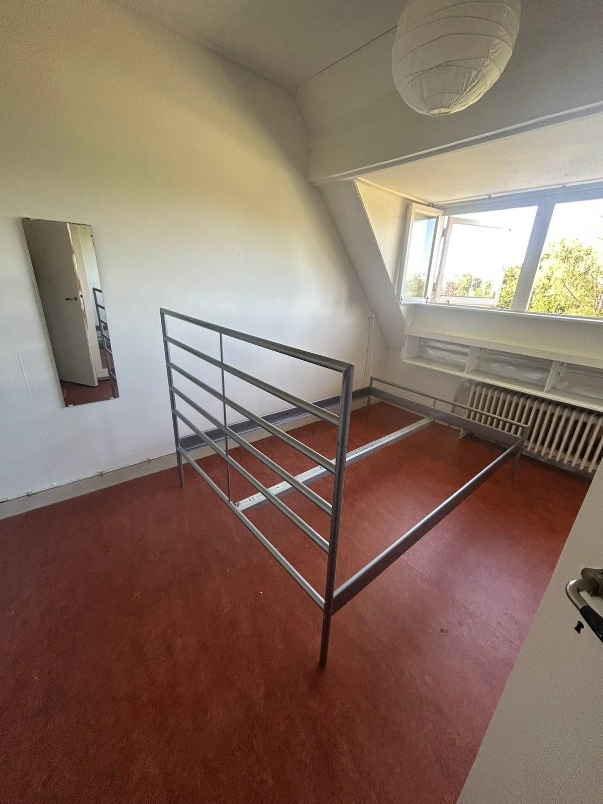 Zilverkleurig badframe met hoog spijlenhoofdbord, Ophalen, Gebruikt, Tweepersoons, 140 cm