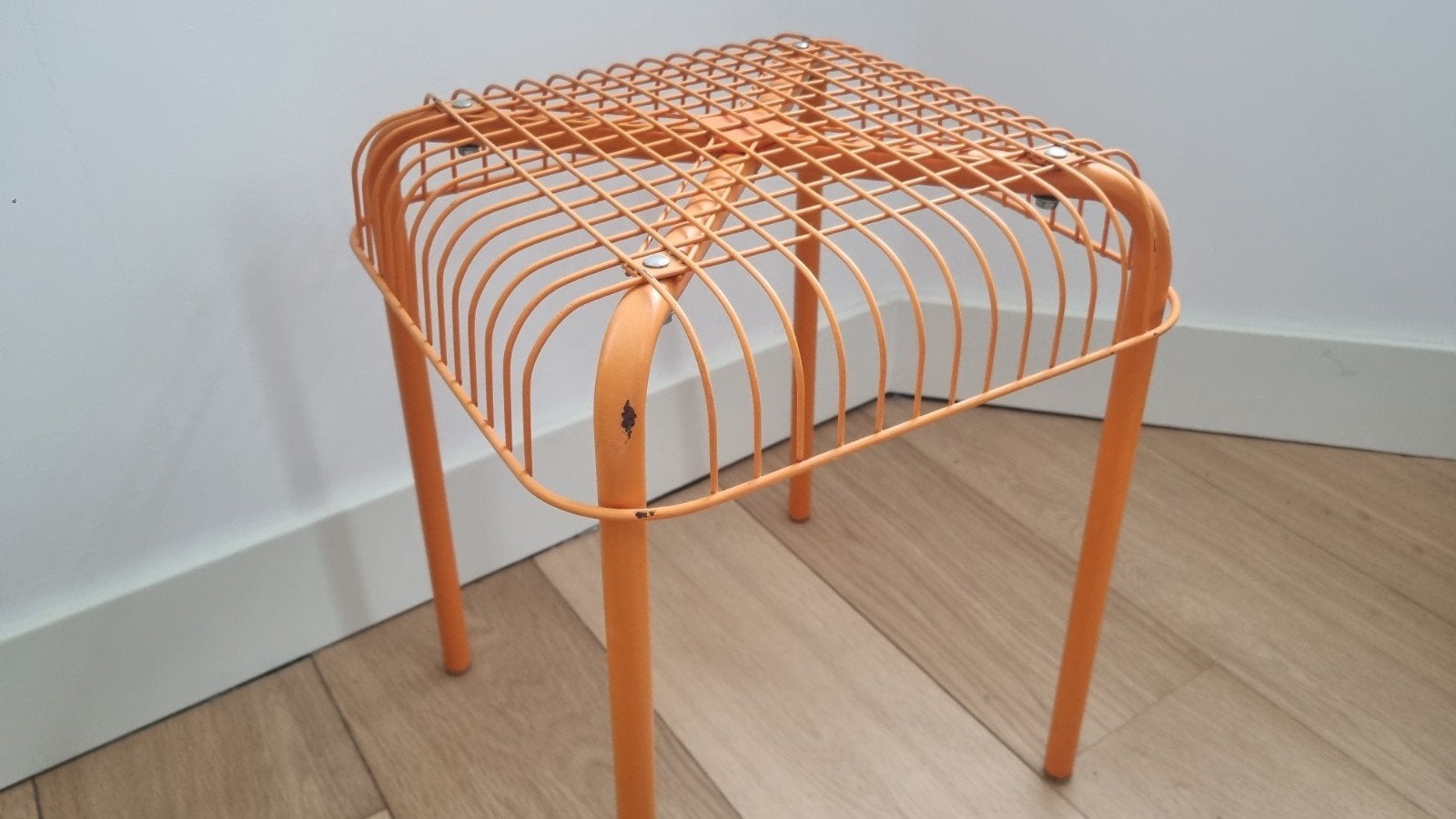 vintage IKEA Vasterön plantenstandaard/bijzettafel oranje, Ophalen of Verzenden, Gebruikt, IJzer