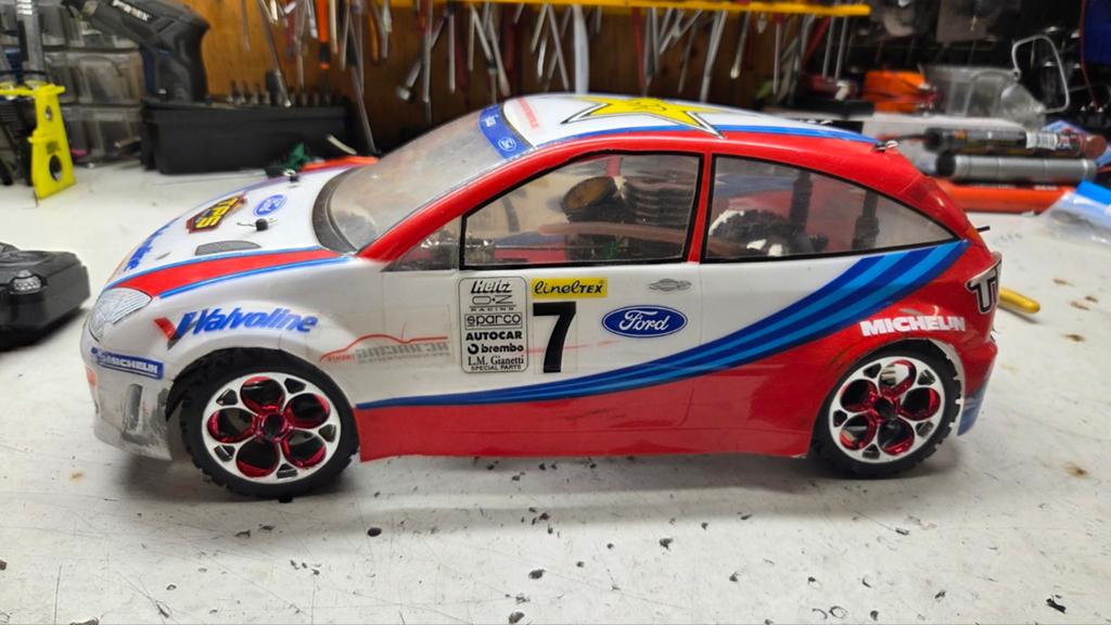 Te koop leuke protech, Gebruikt, Ophalen of Verzenden, Schaal 1:10, Auto onroad