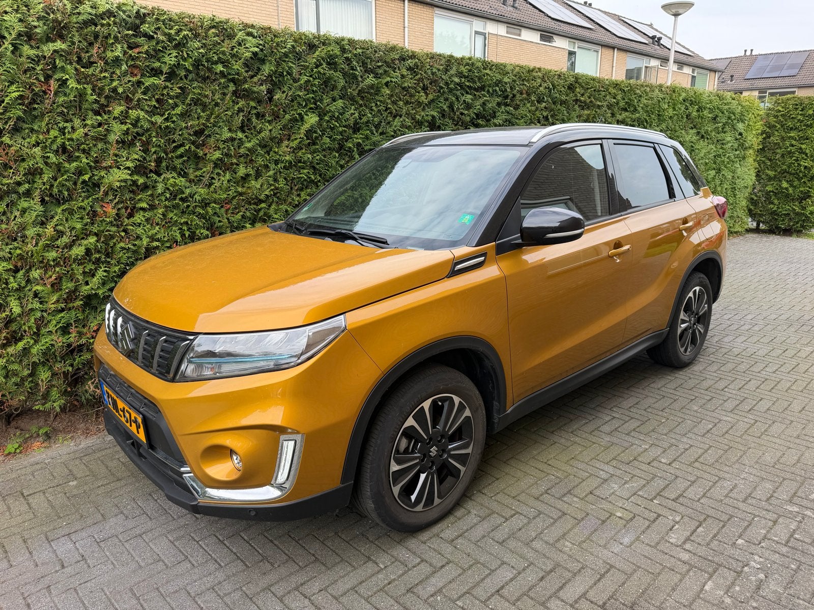 Suzuki Vitara 1.5 Style Hybrid  Automaat Bj 2024, Auto diversen, Geel, SUV of Terreinwagen, Ophalen, Automaat