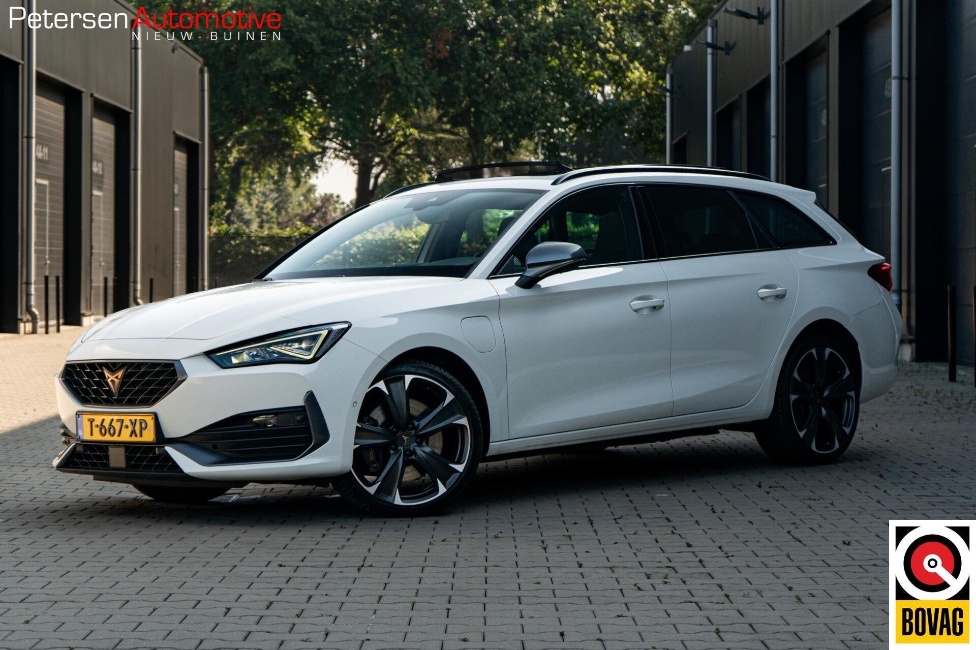 CUPRA Leon Sportstourer 1.4 e-Hybrid VZ Copper *Pano* Vol*, Auto's, 77 km/l, Gebruikt, 4 cilinders, Met garantie (alle)