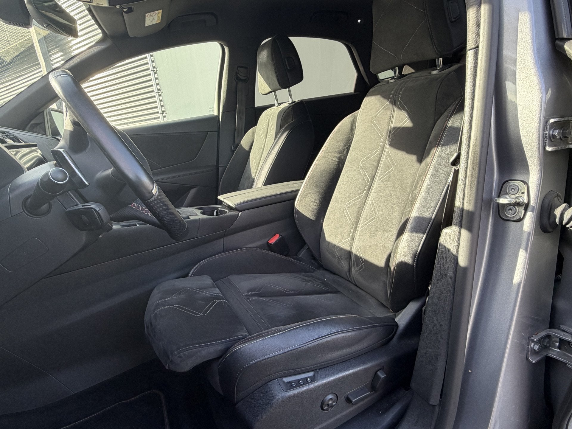 DS 7 Crossback BWJ 2022 | E-Tense 181PK Performance Line | T, 4 cilinders, 181 pk, Alcantara, Origineel Nederlands