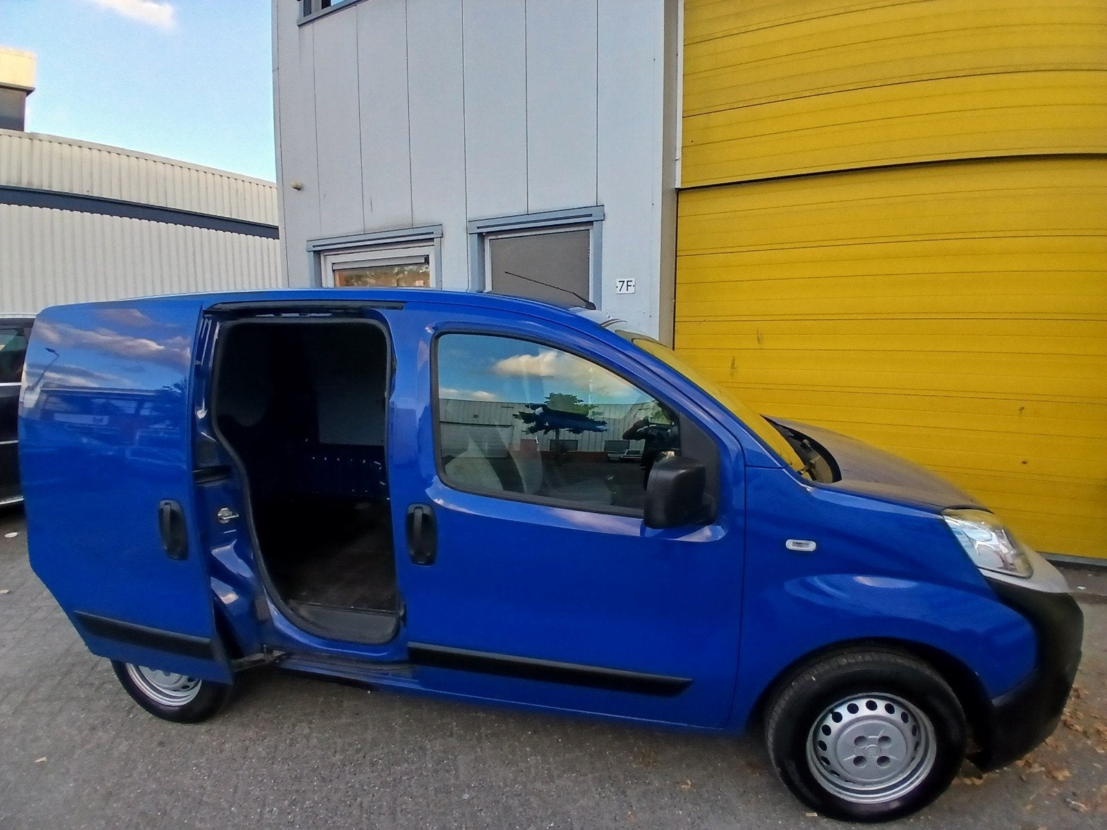 Fiat Fiorino Euro6 Benzine 10-2018 Airco ABS PDC 93000km NAP, Auto's, Stof, Euro 6, 4 cilinders, Blauw