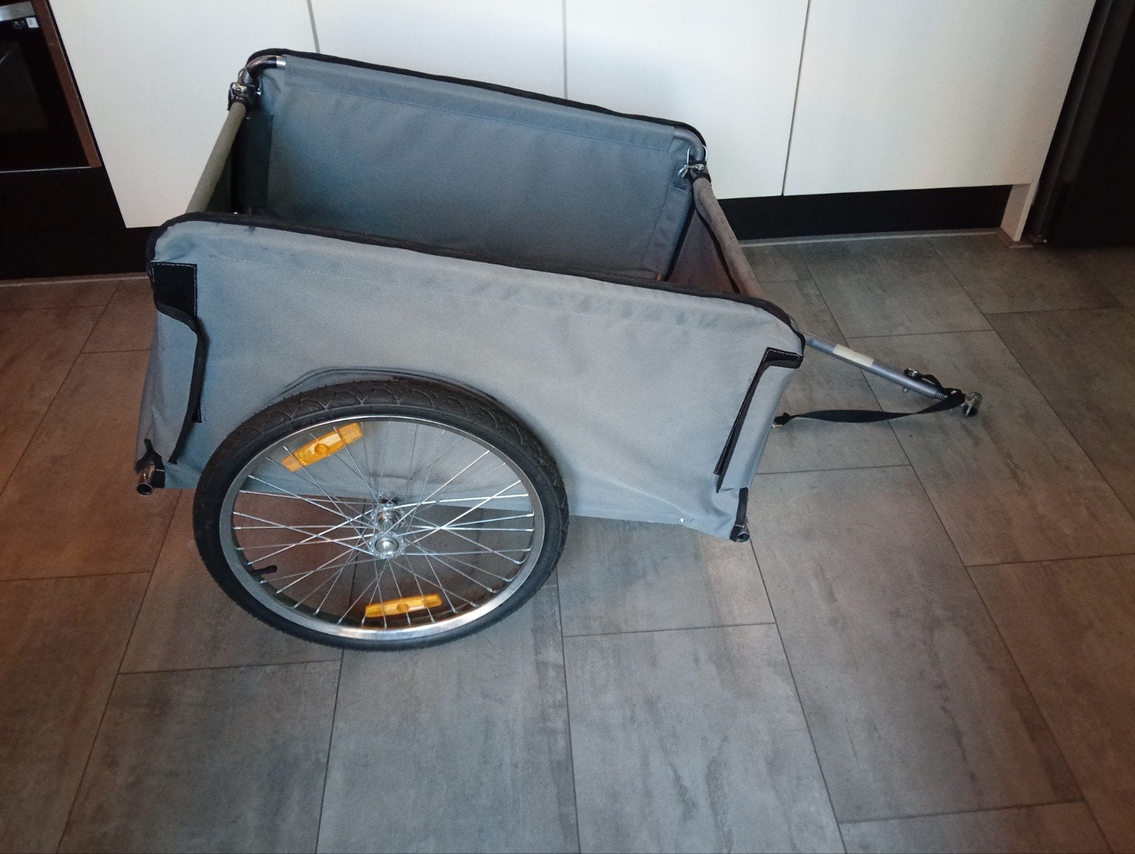 Nette fietskar met nieuwe banden, Ophalen, Bagagekar, 80 kg of meer