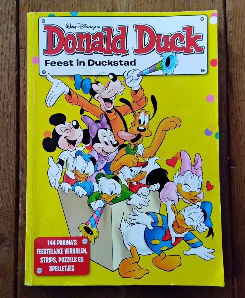 Walt Disneys Donald Duck - Feest in Duckstad, Eén stripboek, Ophalen of Verzenden, Gelezen