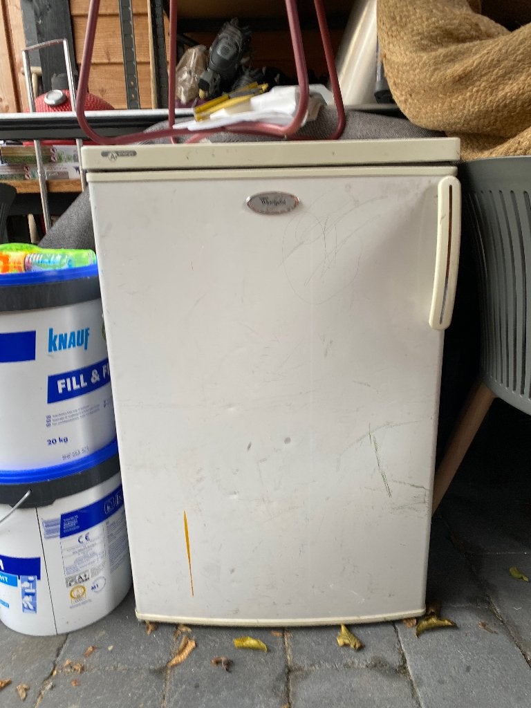 Tafelmodel koelkast+vriezer GRATIS, Witgoed en Apparatuur, Ophalen, Minder dan 85 cm, Minder dan 75 liter, Zonder vriesvak