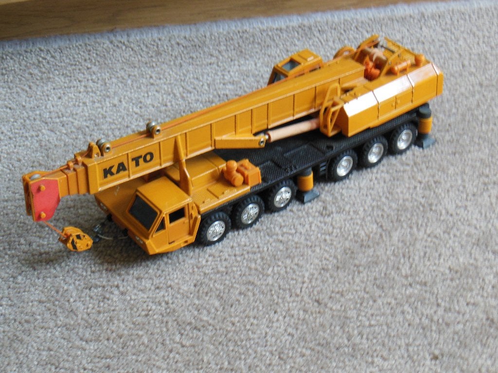 KATO - NK 800 -  Telescoopkraan 1:50  -- SHINSEI  No.605, Hobby en Vrije tijd, Ophalen of Verzenden, Zo goed als nieuw, Hijskraan, Tractor of Landbouw