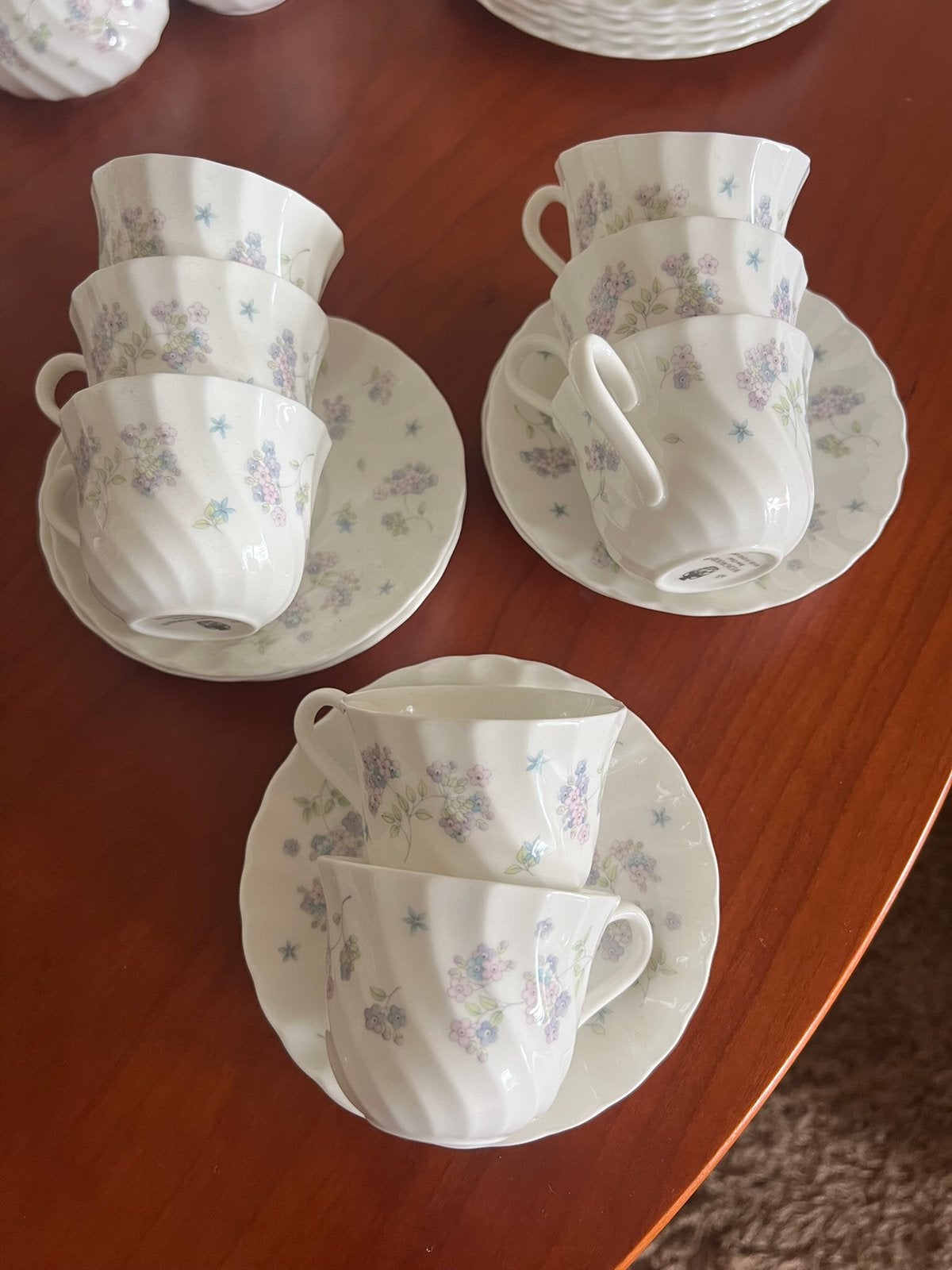 Wedgwood servies April Flowers, Antiek en Kunst, Ophalen