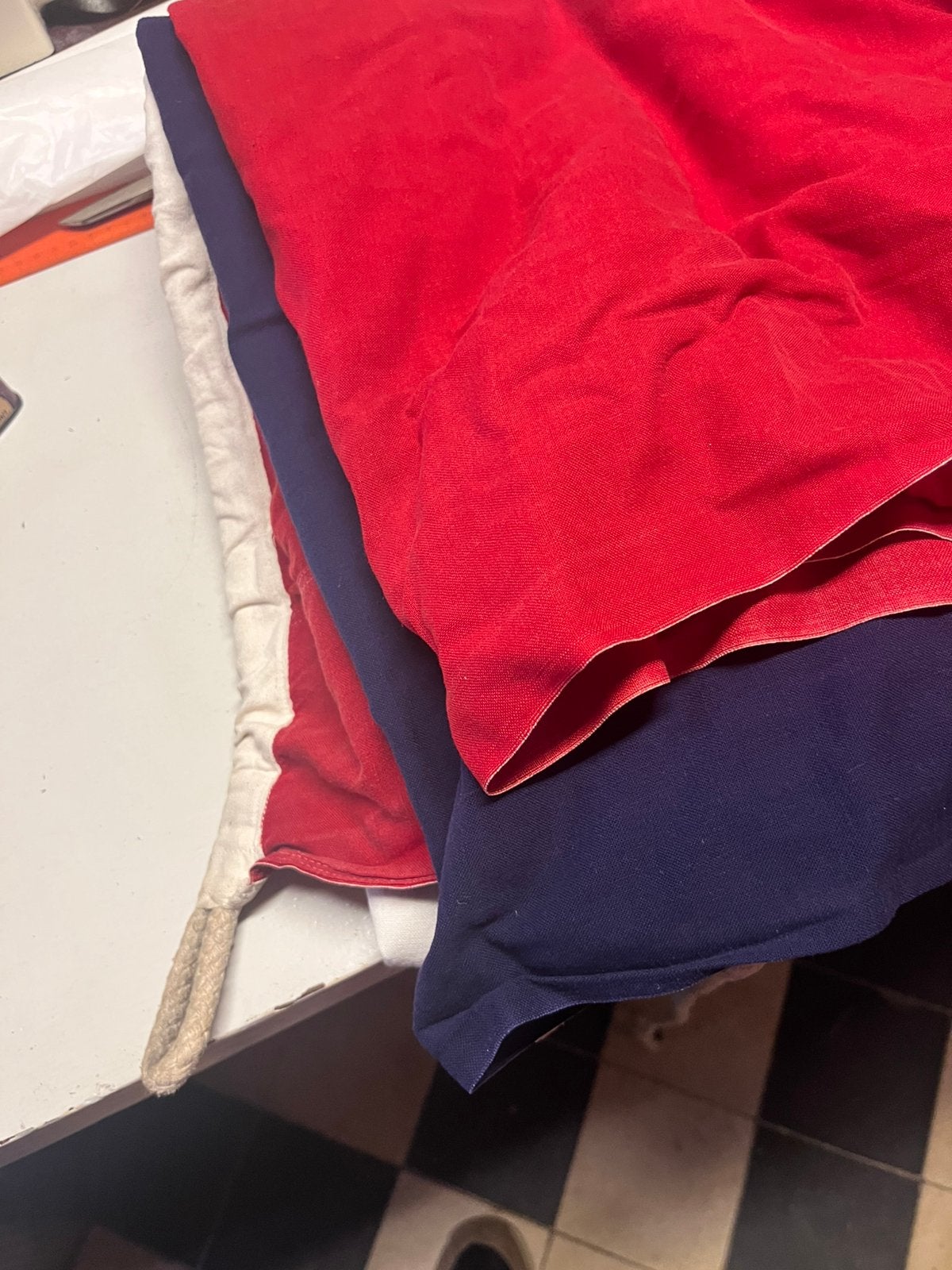 Banier: rood, wit, blauw, Diversen, Ophalen, Gebruikt